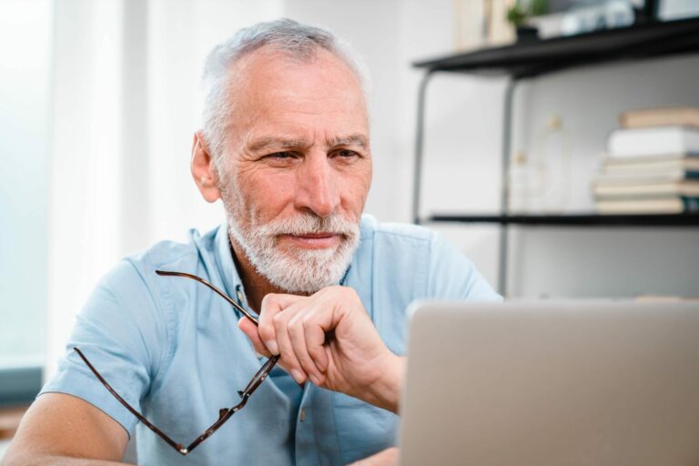 Read more about How Soon Will I See Clearly After Cataract Surgery?